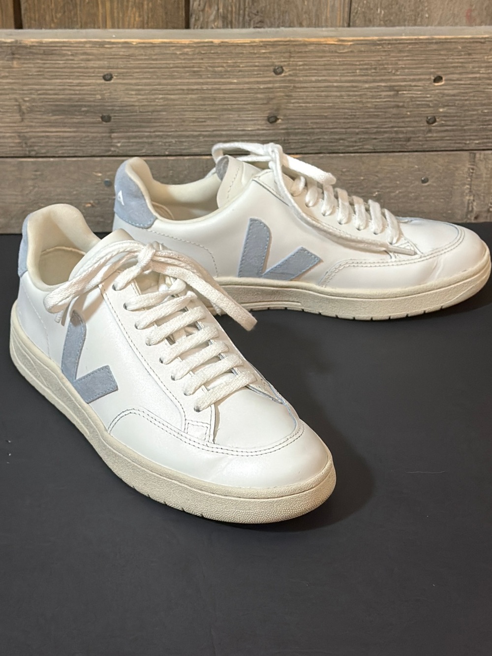 VEJA V-12 Leather Sneakers White Steel Blue Suede Low Top Court Shoes Size 7